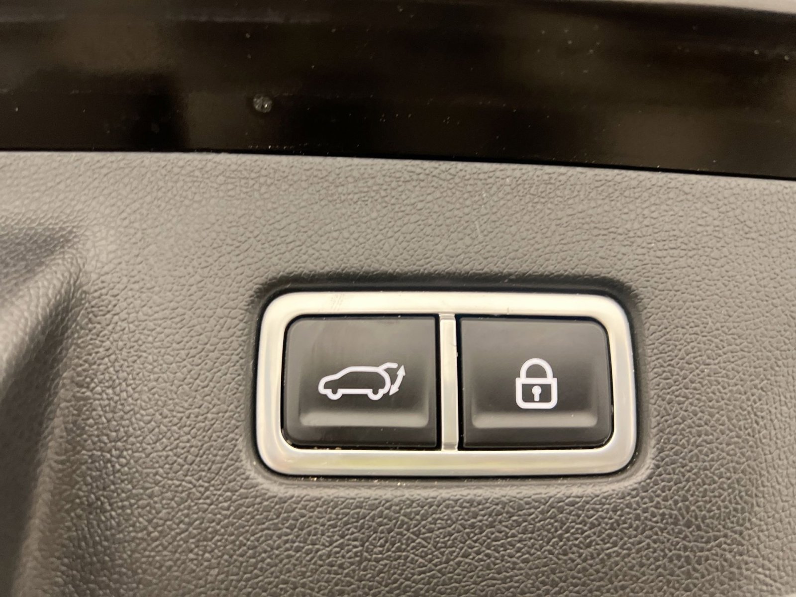 Used 2023 Kia Sorento EX image 24