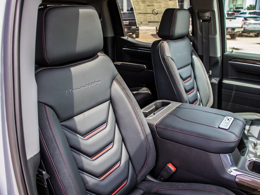 New 2025 Chevrolet Silverado 1500 RST w/ Convenience Package II image 21