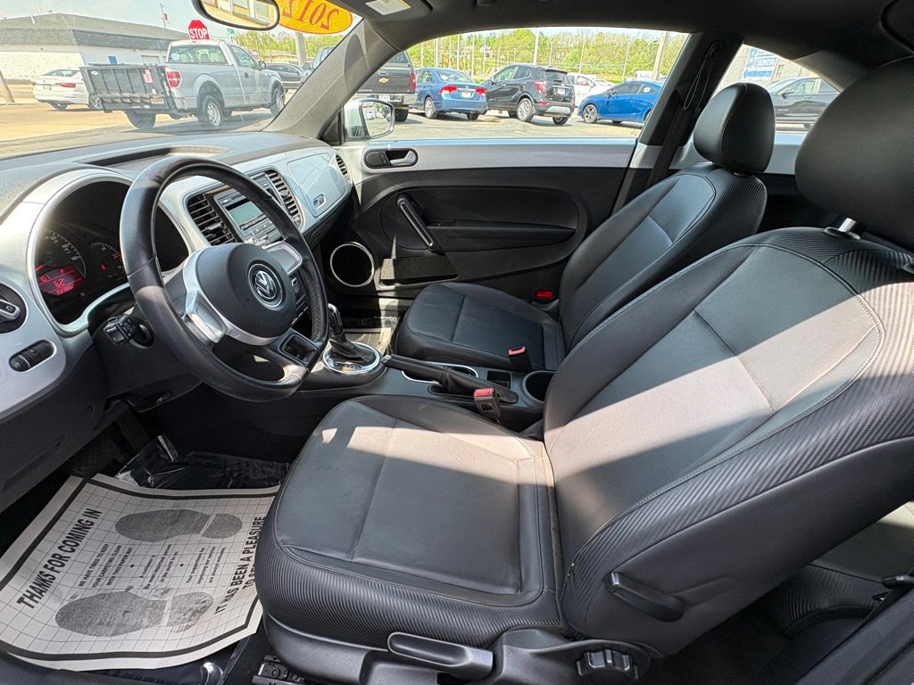 Used 2012 Volkswagen Beetle 2.5 FWD image 8