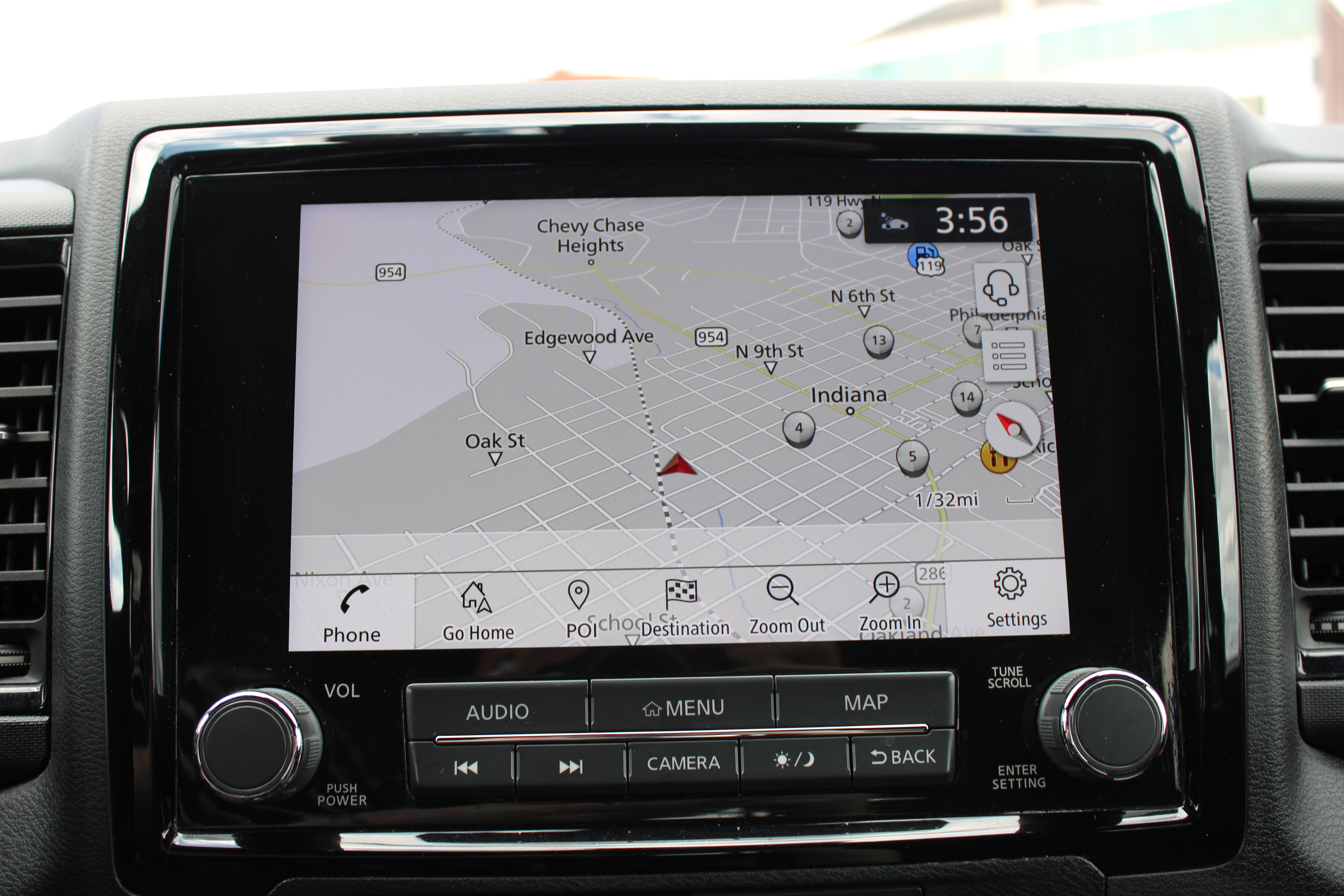 Certified 2022 Nissan Frontier PRO-4X w/ Off-Road Protection Package image 21