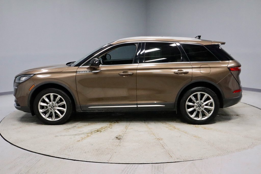 Used 2022 Lincoln Corsair FWD w/ Premium Package image 9