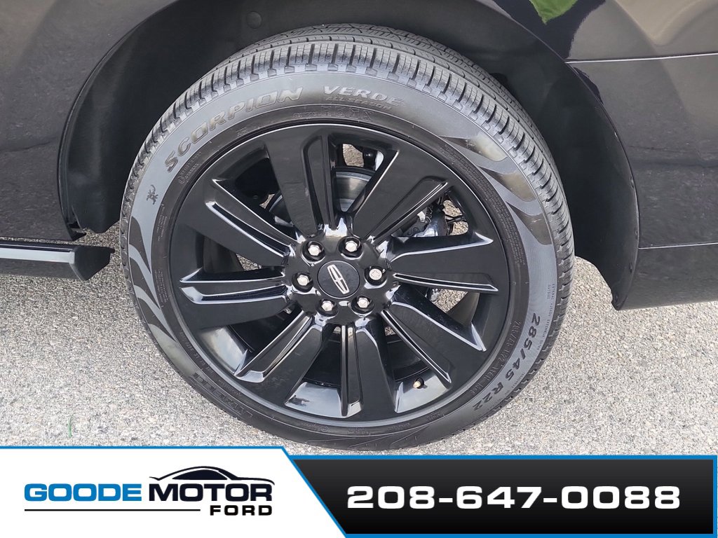 Used 2023 Lincoln Navigator Reserve image 21