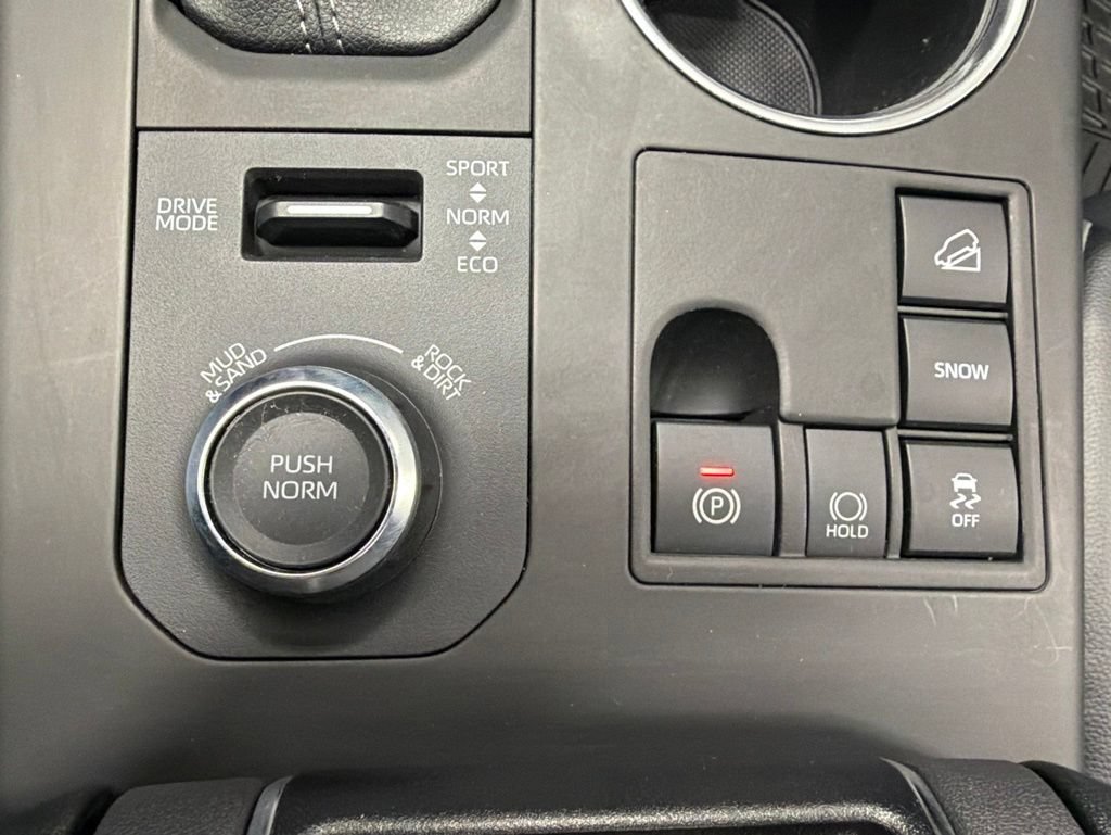 Used 2023 Toyota Highlander XSE AWD/4WD image 37