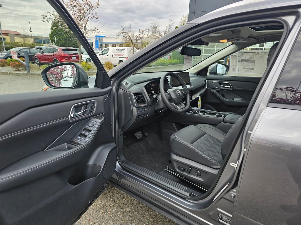 New 2026 Nissan Rogue Platinum w/ Platinum Premium Package image 15