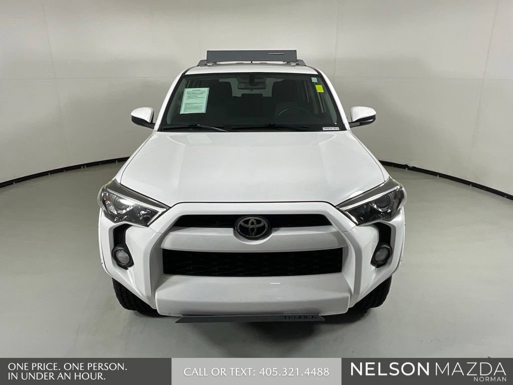 Used 2016 Toyota 4Runner SR5 AWD/4WD image 2