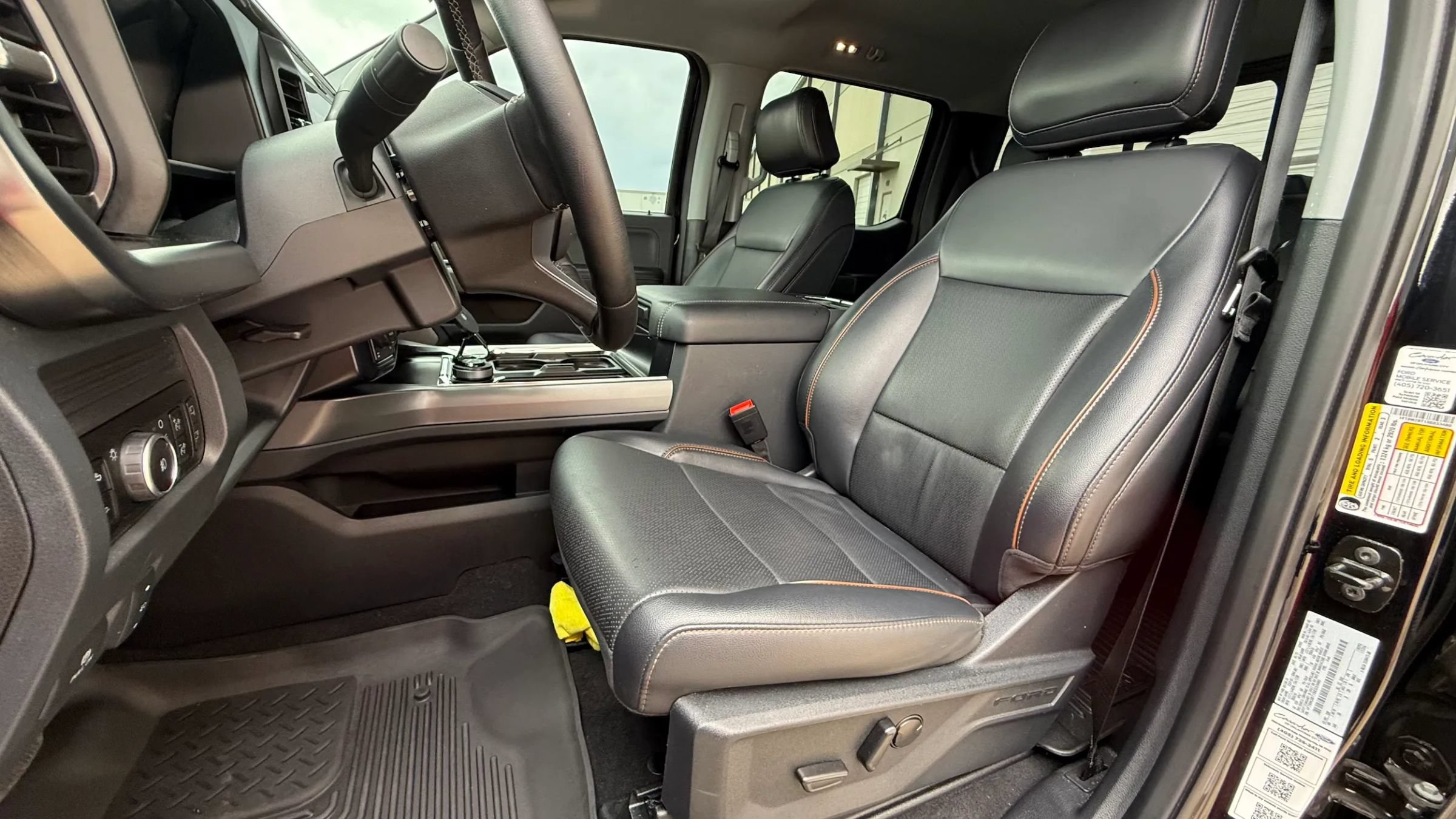Used 2025 Ford F250 Lariat w/ Lariat Ultimate Package AWD/4WD image 25