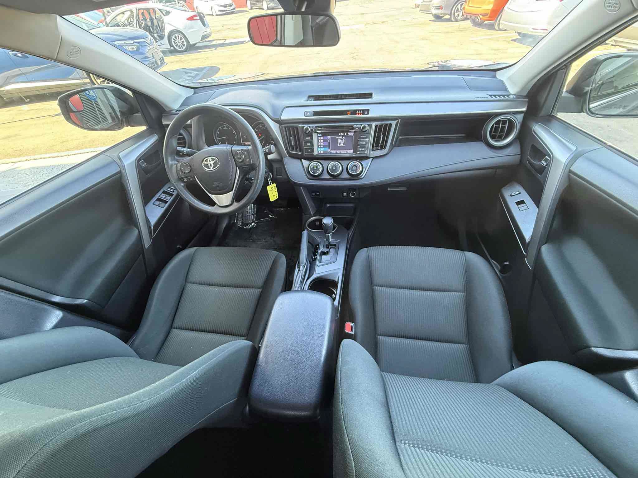 Used 2018 Toyota RAV4 LE w/ All Weather Liner Package FWD image 20