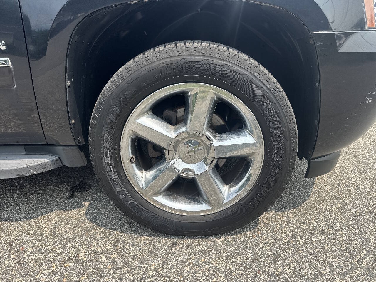 Used 2013 Chevrolet Suburban LTZ AWD/4WD image 22