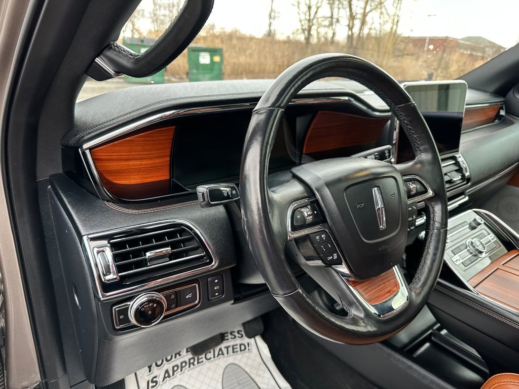 Used 2019 Lincoln Navigator Reserve w/ Cargo Package image 24