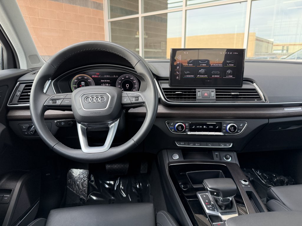 Used 2025 Audi Q5 e Premium Plus w/ Premium Plus Package AWD/4WD image 16
