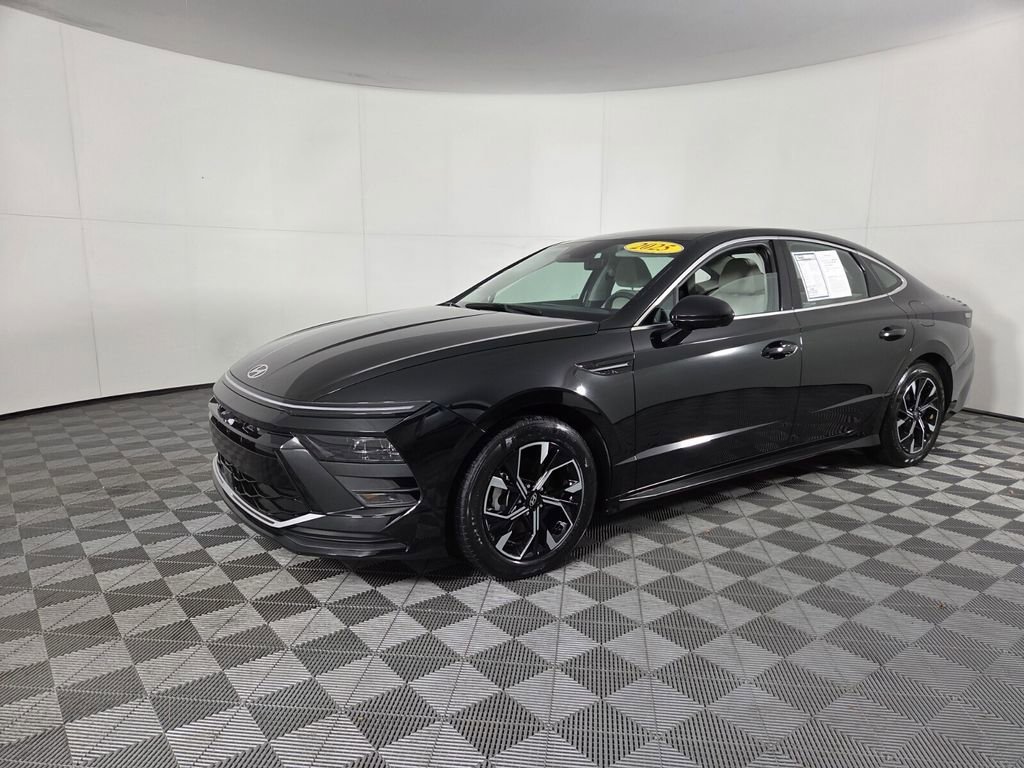 Used 2025 Hyundai Sonata SEL FWD image 9