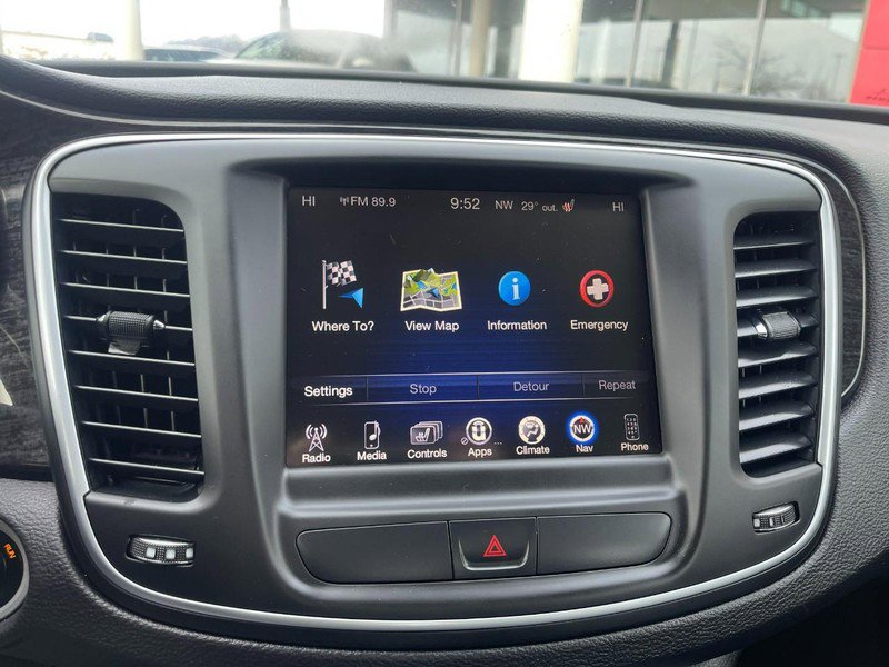 Used 2015 Chrysler 200 C w/ Navigation & Sound Group I image 30