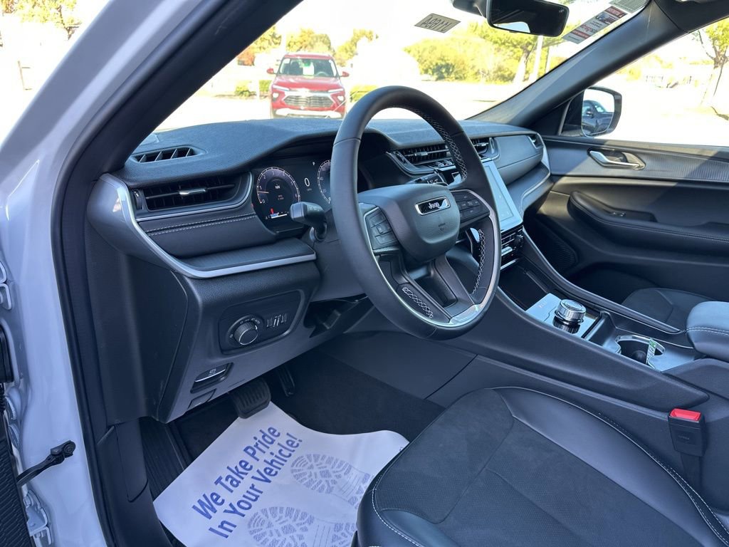 New 2025 Jeep Grand Cherokee Altitude AWD/4WD image 58