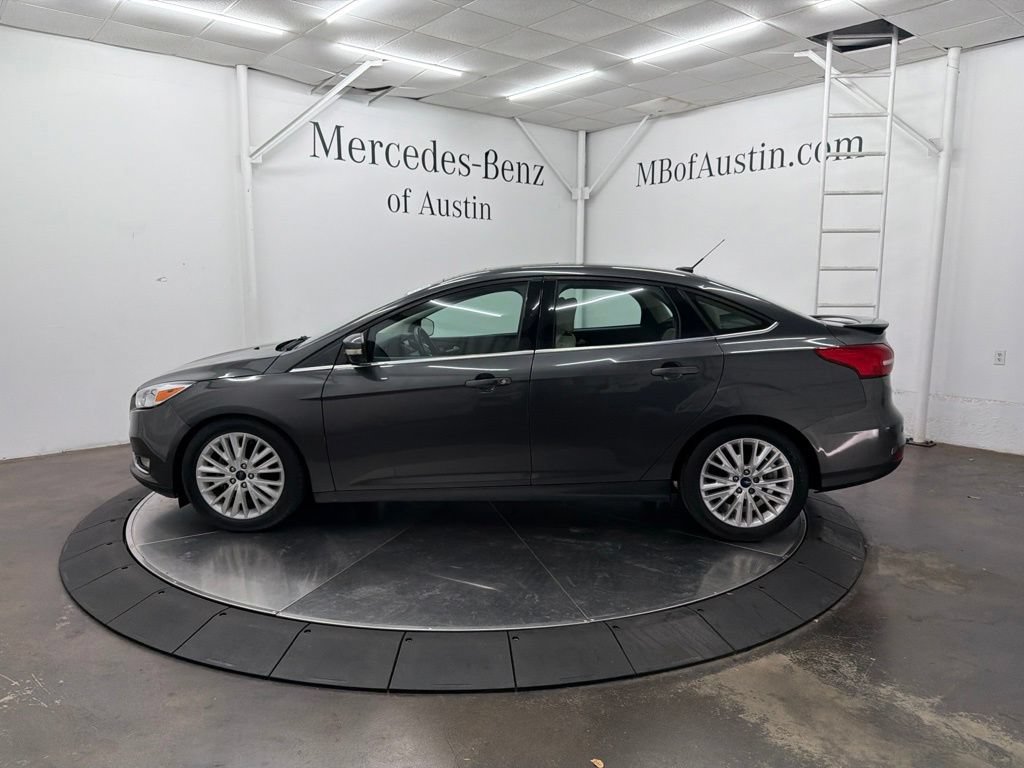 Used 2017 Ford Focus Titanium w/ Titanium Technology Package FWD image 4
