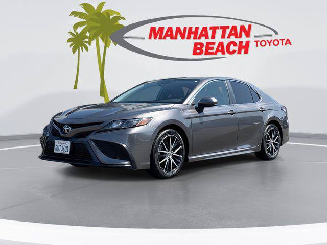 Certified 2021 Toyota Camry SE FWD image 1