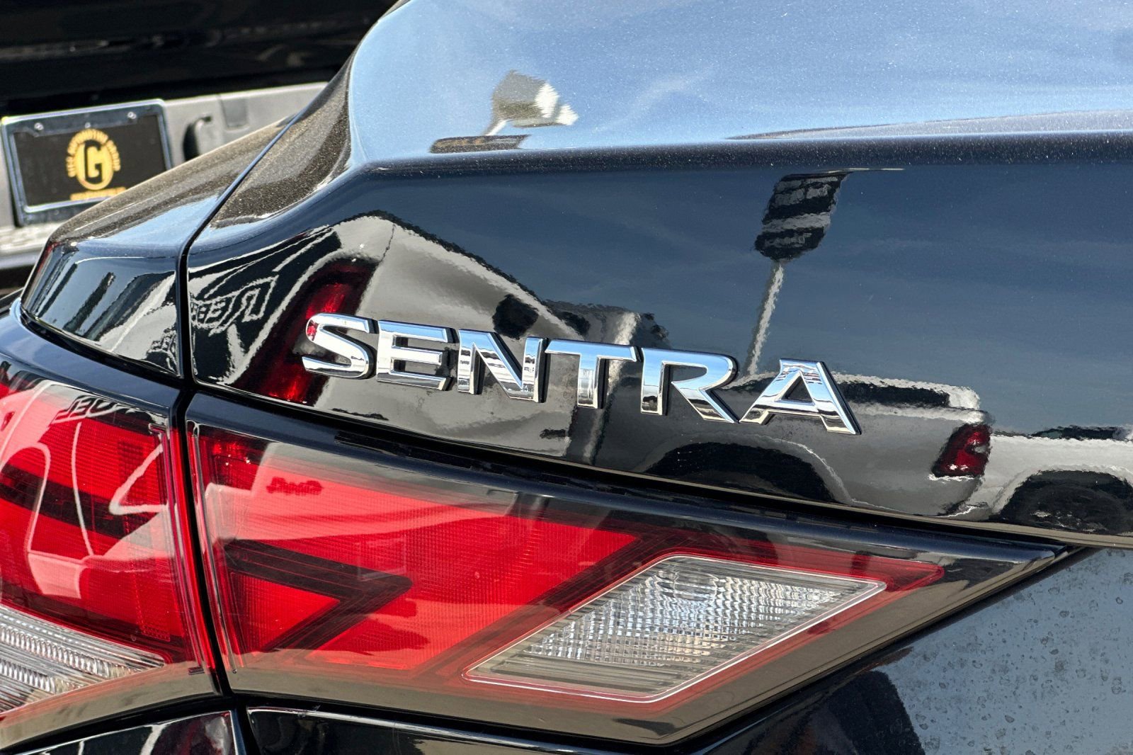 Used 2024 Nissan Sentra SV FWD image 25