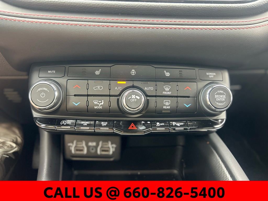 Used 2025 Dodge Durango GT image 17