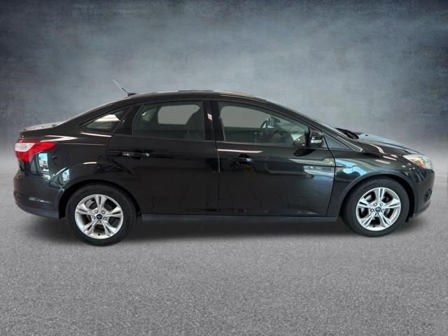 Used 2014 Ford Focus SE FWD image 5