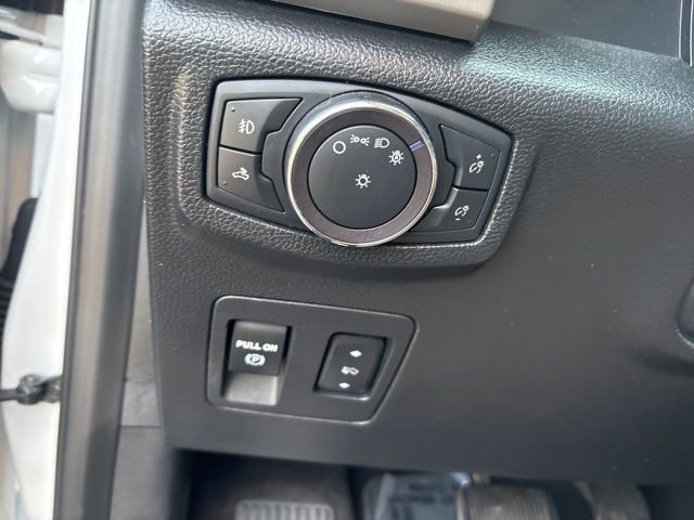 Used 2019 Ford F150 Lariat w/ Equipment Group 502A Luxury AWD/4WD image 29