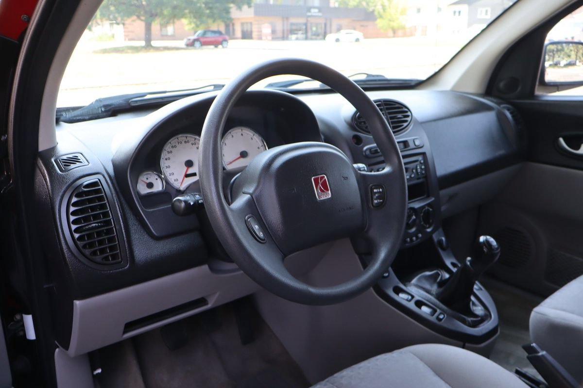 Used 2005 Saturn Vue 2WD w/ Sport Plus Pkg image 15