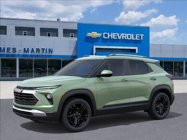 New 2026 Chevrolet TrailBlazer LT w/ Midnight Edition FWD image 2