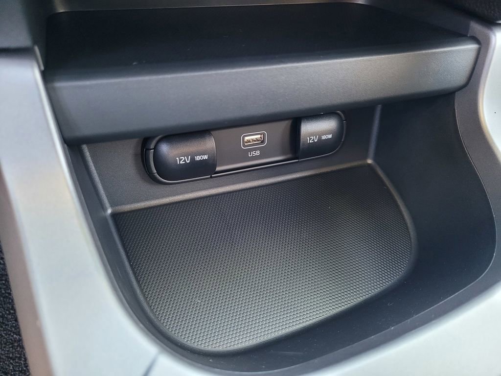Used 2026 Kia Seltos LX FWD image 14