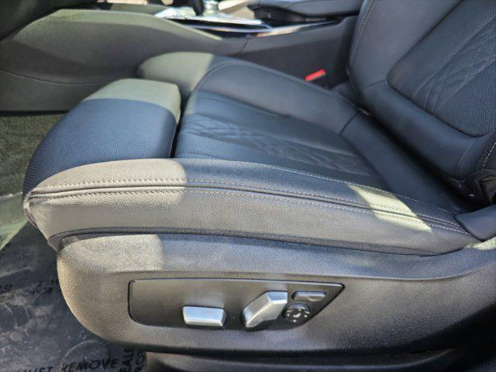 Used 2023 BMW 530e w/ M Sport Package RWD image 29