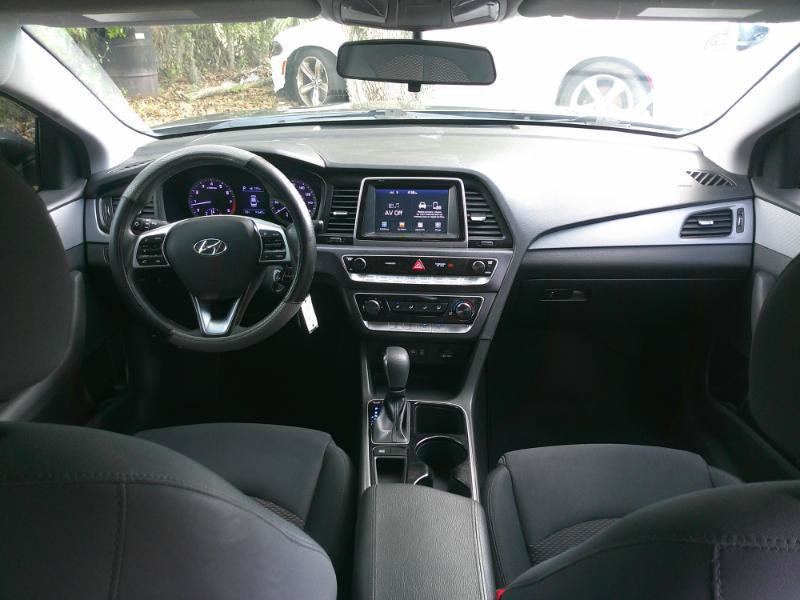 Used 2019 Hyundai Sonata SE FWD image 14