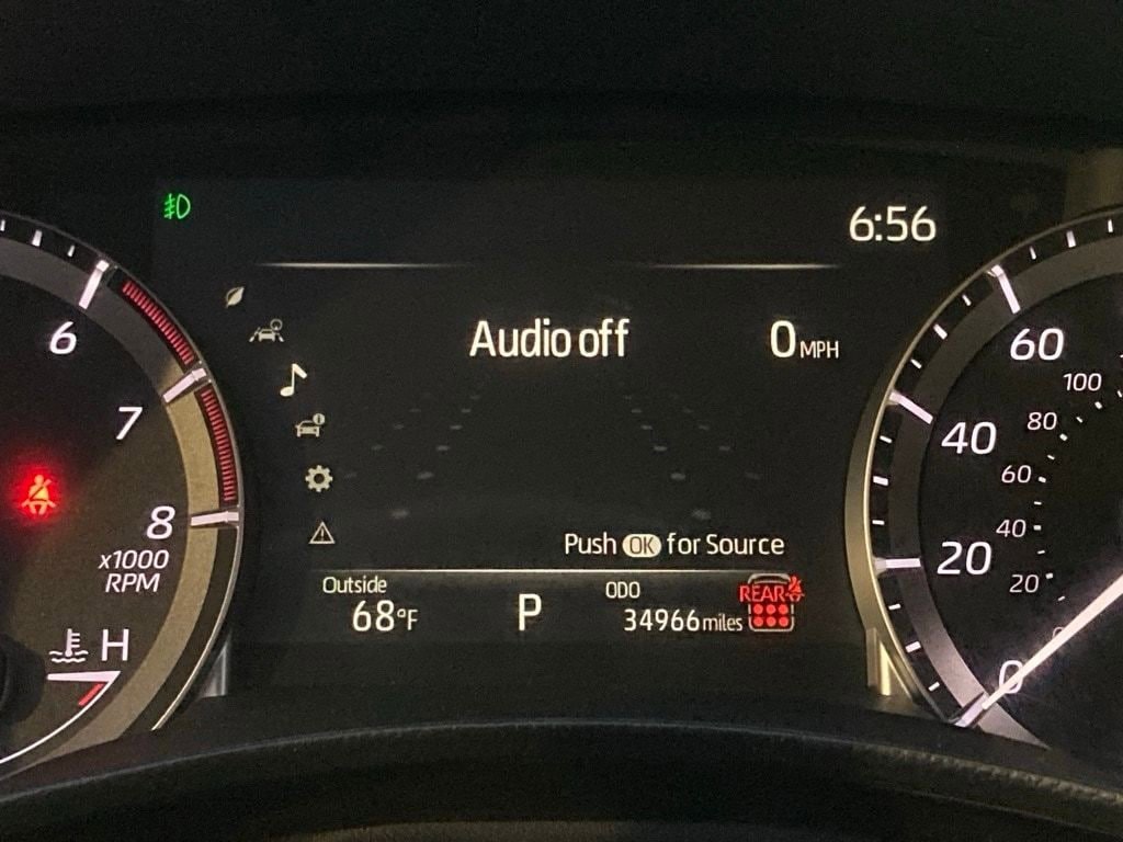 Certified 2025 Toyota Highlander LE FWD image 17
