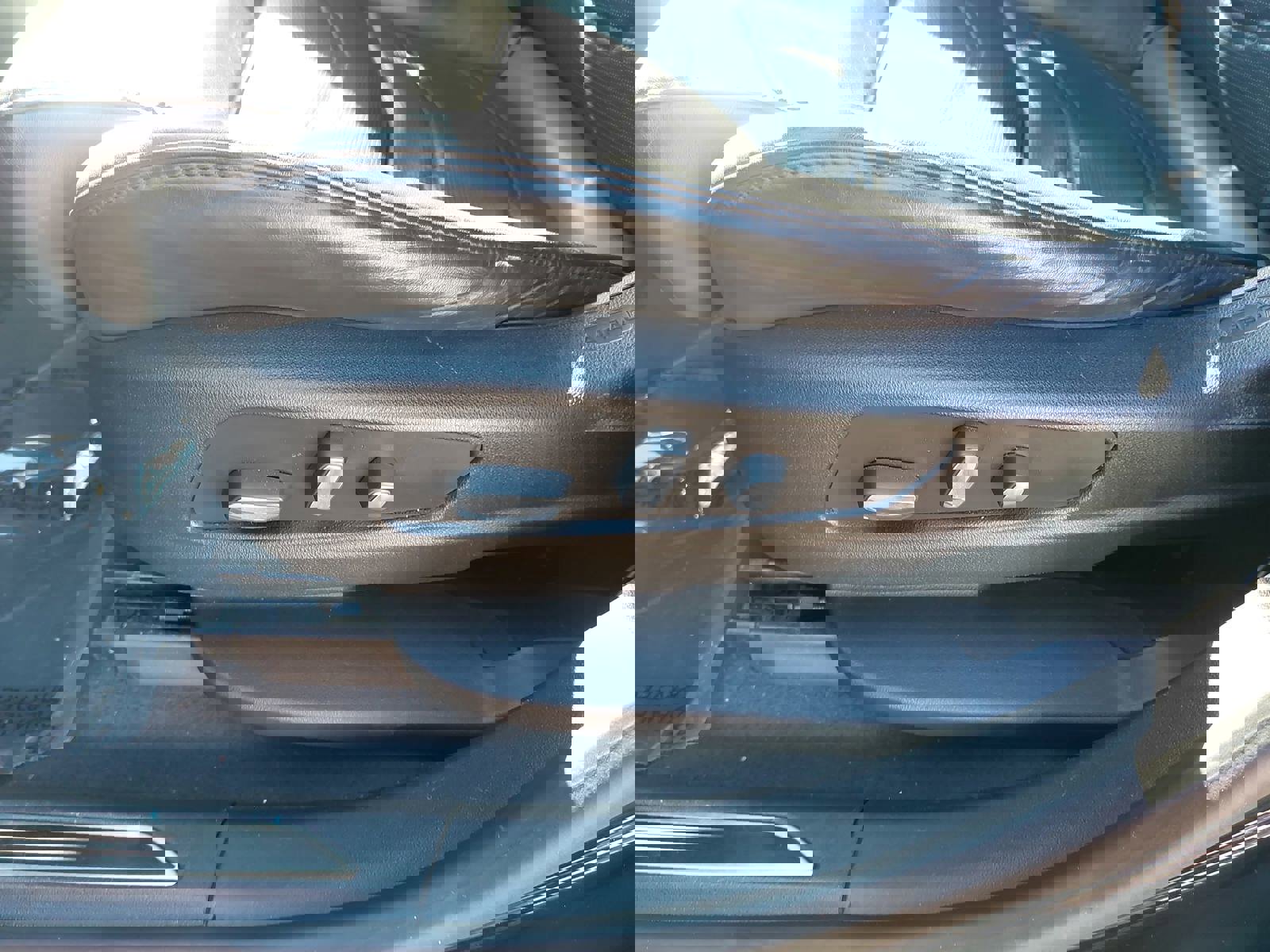 Used 2017 Cadillac XT5 Platinum image 31