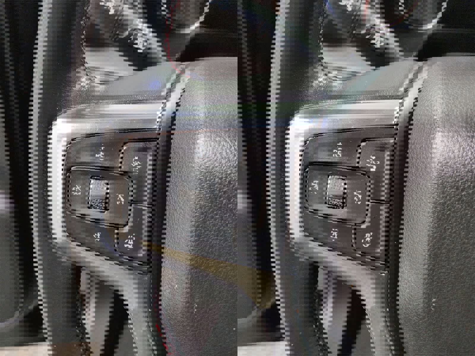 Used 2021 Chevrolet Blazer RS w/ Enhanced Convenience Package image 26