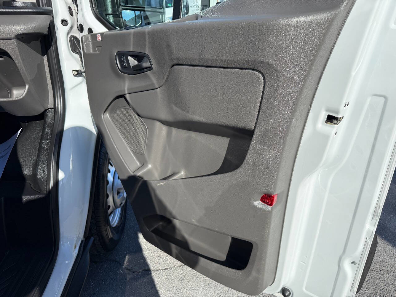 Used 2020 Ford Transit 250 148 High Roof AWD image 26