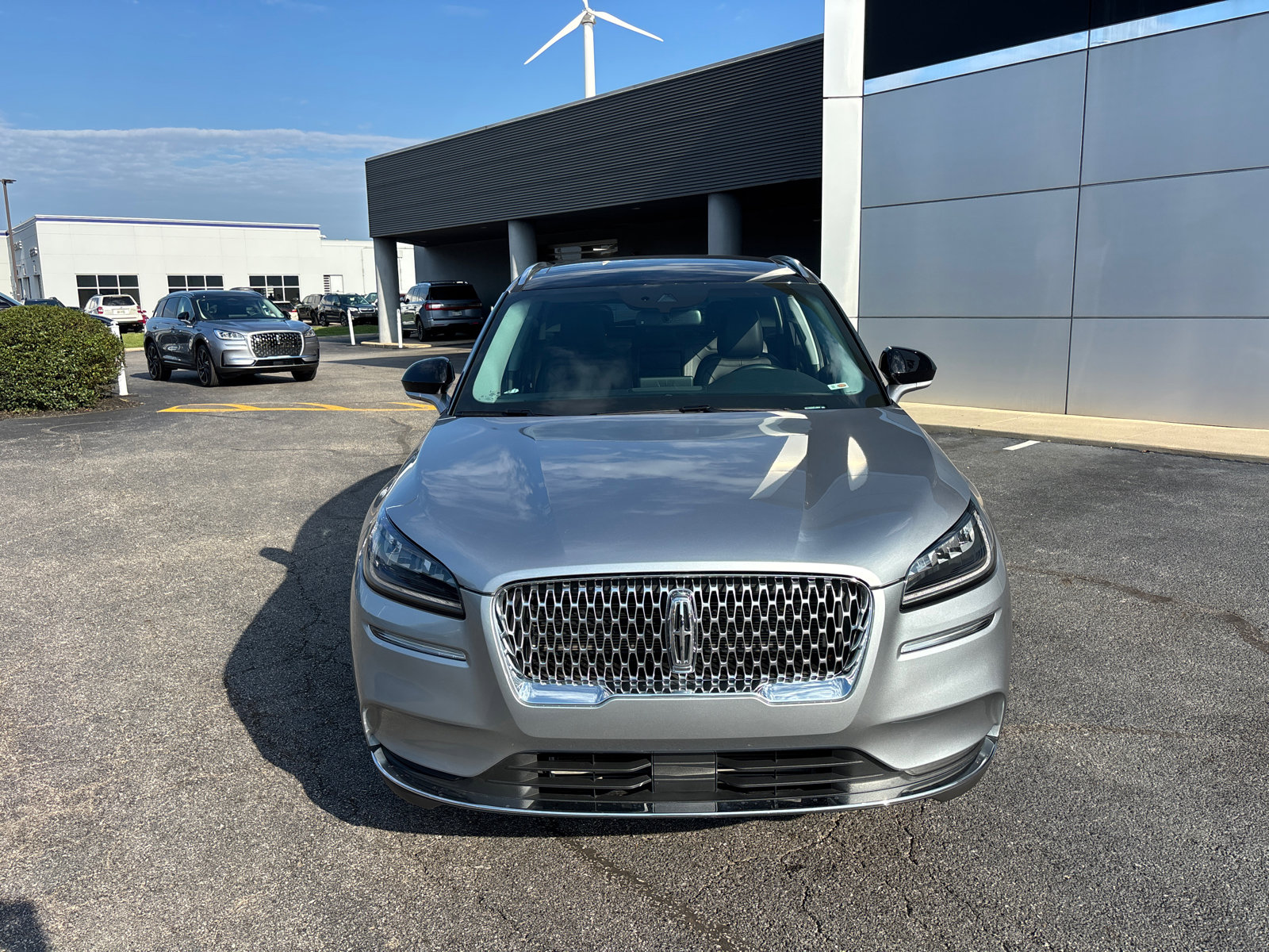 Certified 2022 Lincoln Corsair AWD w/ Premium Package image 2