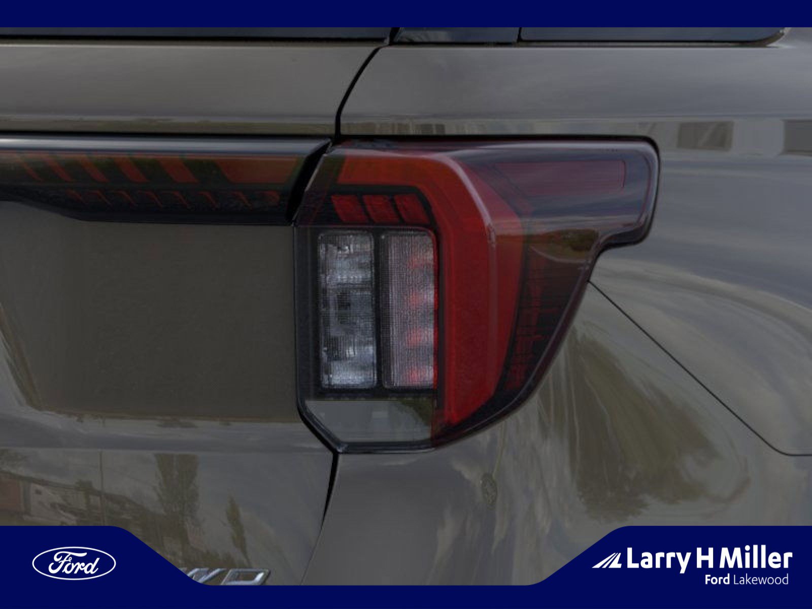 New 2026 Ford Explorer ST-Line w/ ST-Line Street Pack image 21