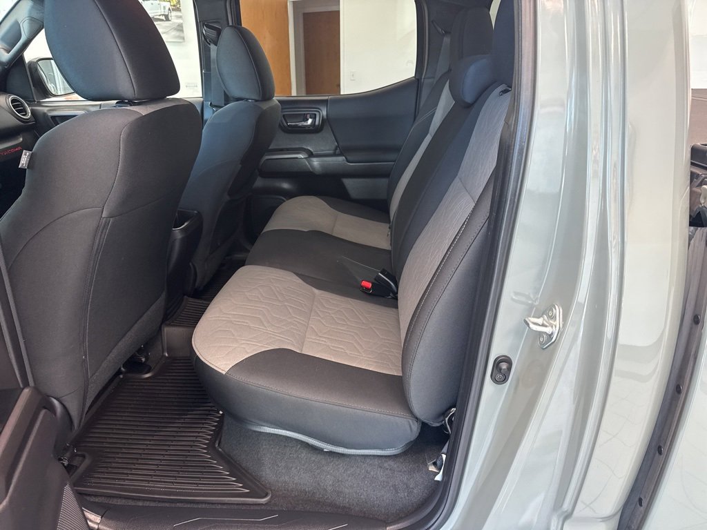 Used 2023 Toyota Tacoma TRD Sport image 13