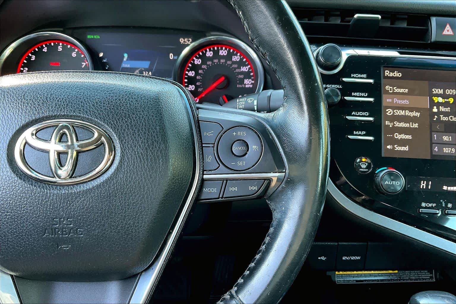 Used 2020 Toyota Camry XSE FWD image 25