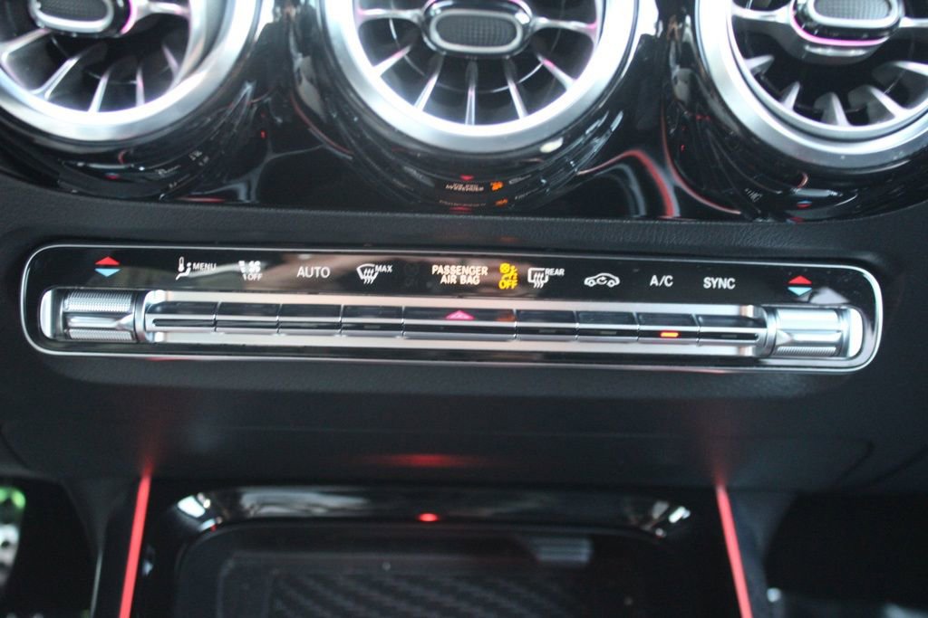 Certified 2023 Mercedes-Benz GLA 250 4MATIC image 25