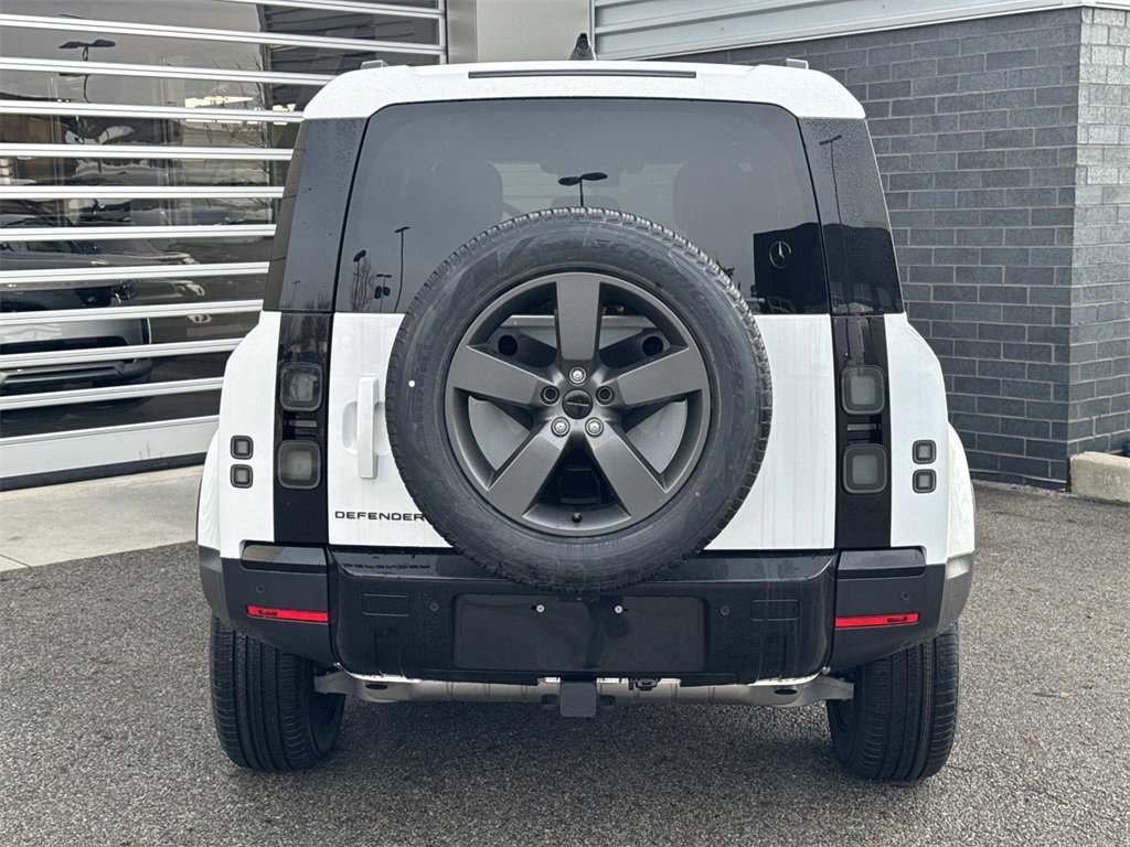 New 2026 Land Rover Defender 110 S image 5