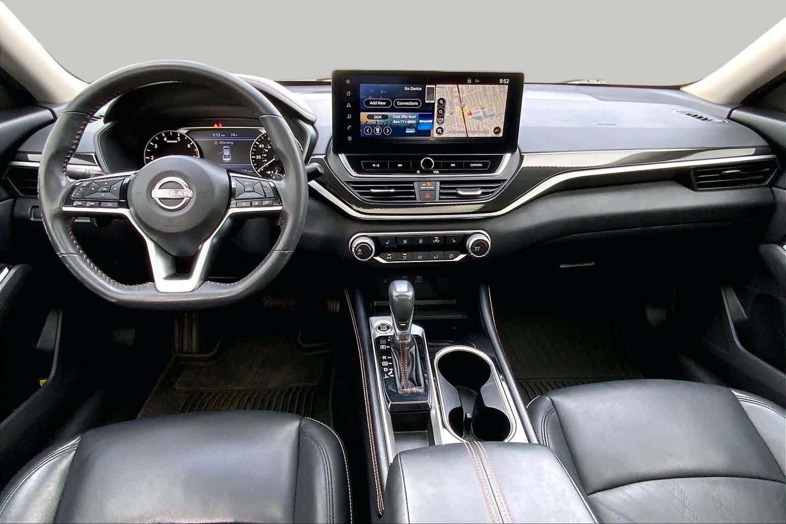 Used 2023 Nissan Altima 2.5 SR w/ SR Premium Package FWD image 16