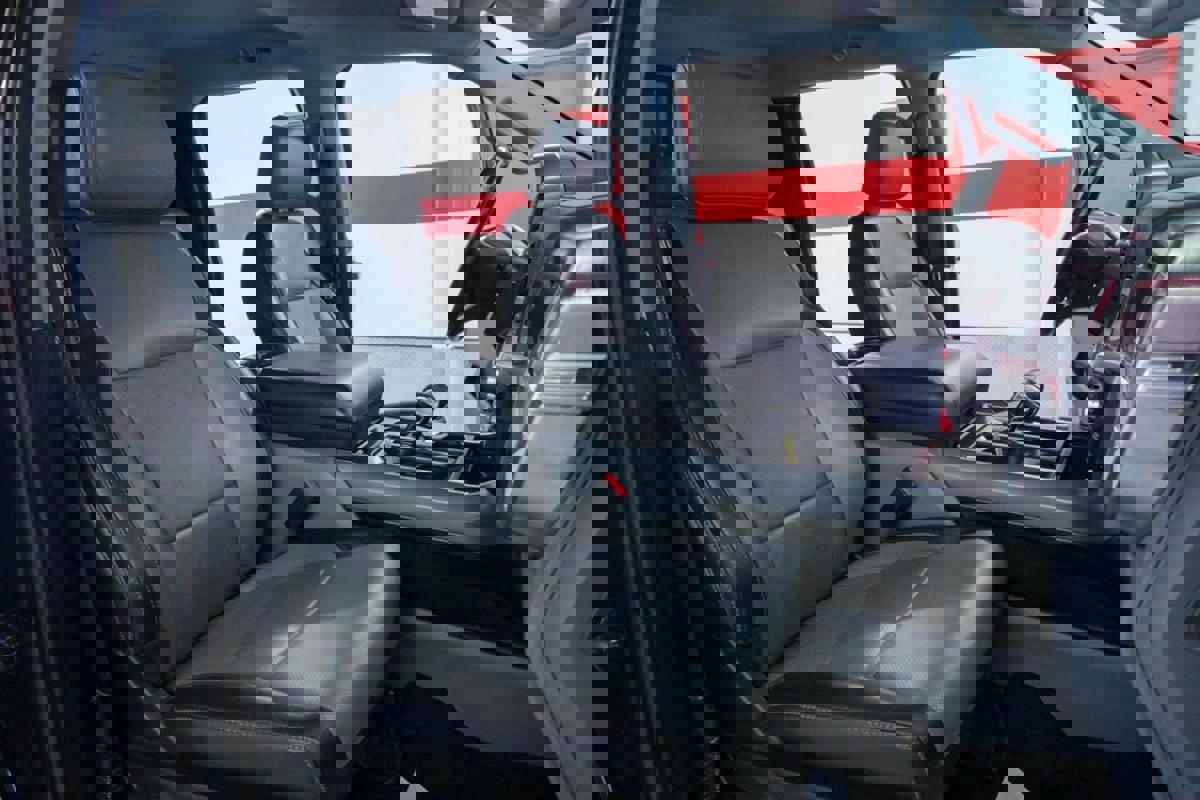 Used 2023 Ford F150 Lariat w/ Trailer Tow Package image 24