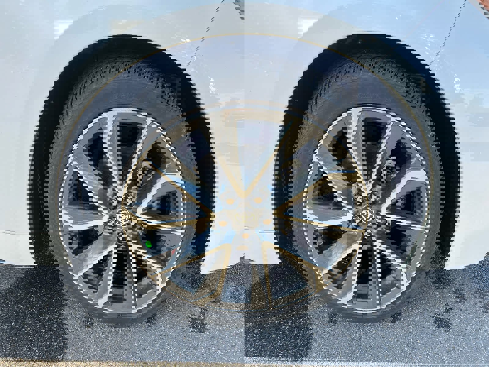 Used 2020 Toyota Corolla SE w/ Body Protection Package image 15