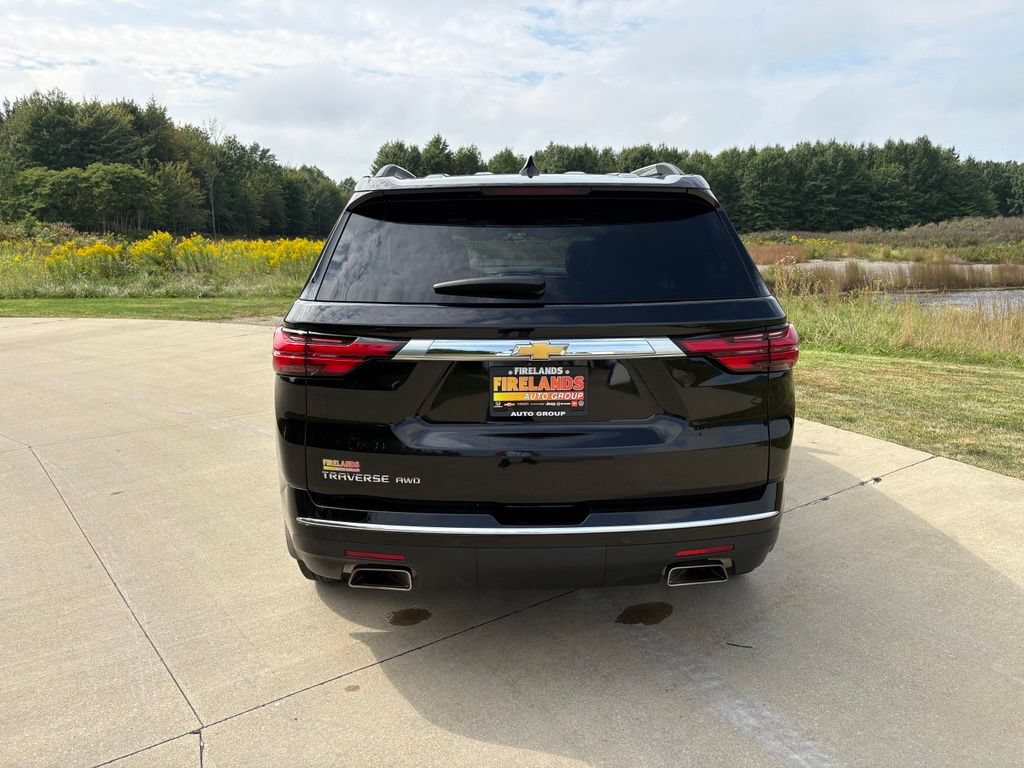 Used 2023 Chevrolet Traverse High Country AWD/4WD image 8