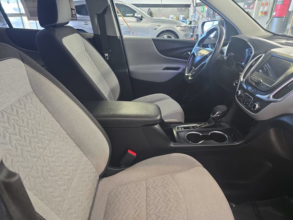 Used 2022 Chevrolet Equinox LT FWD image 10