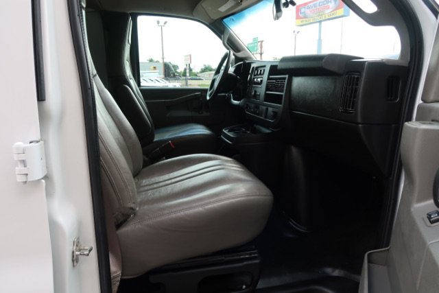 Used 2021 Chevrolet Express 2500 Extended RWD image 10