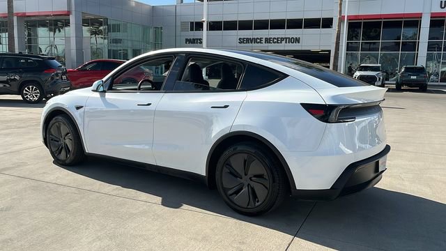 Used 2026 Tesla Model Y Long Range image 20