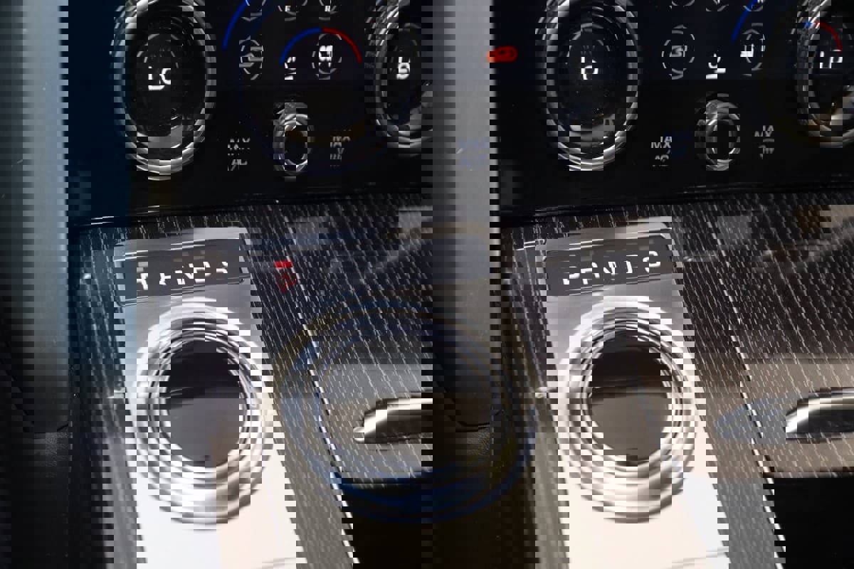 Used 2020 Land Rover Range Rover Autobiography image 7