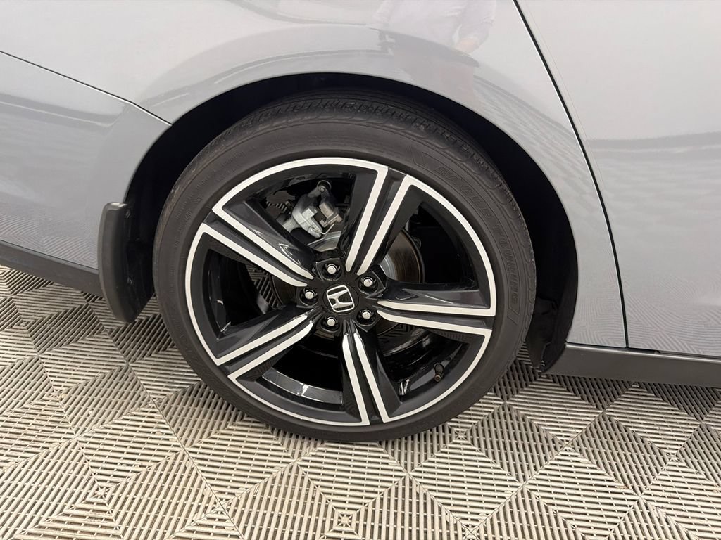 Used 2023 Honda Accord Sport image 18