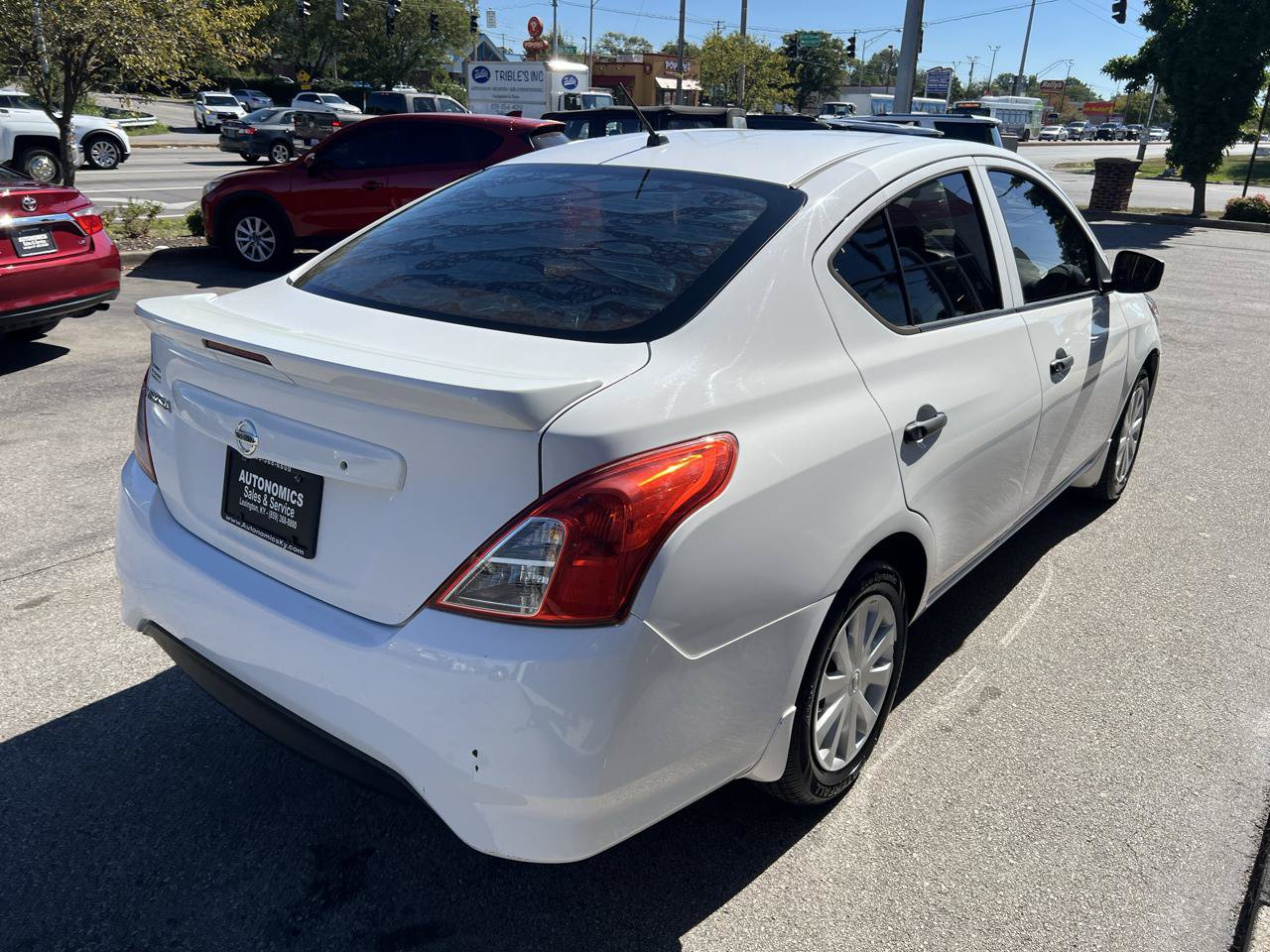 Used 2018 Nissan Versa S Plus FWD image 6