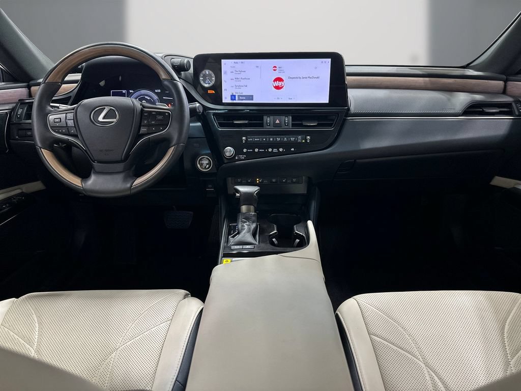 Used 2024 Lexus ES 300h Ultra Luxury FWD image 18