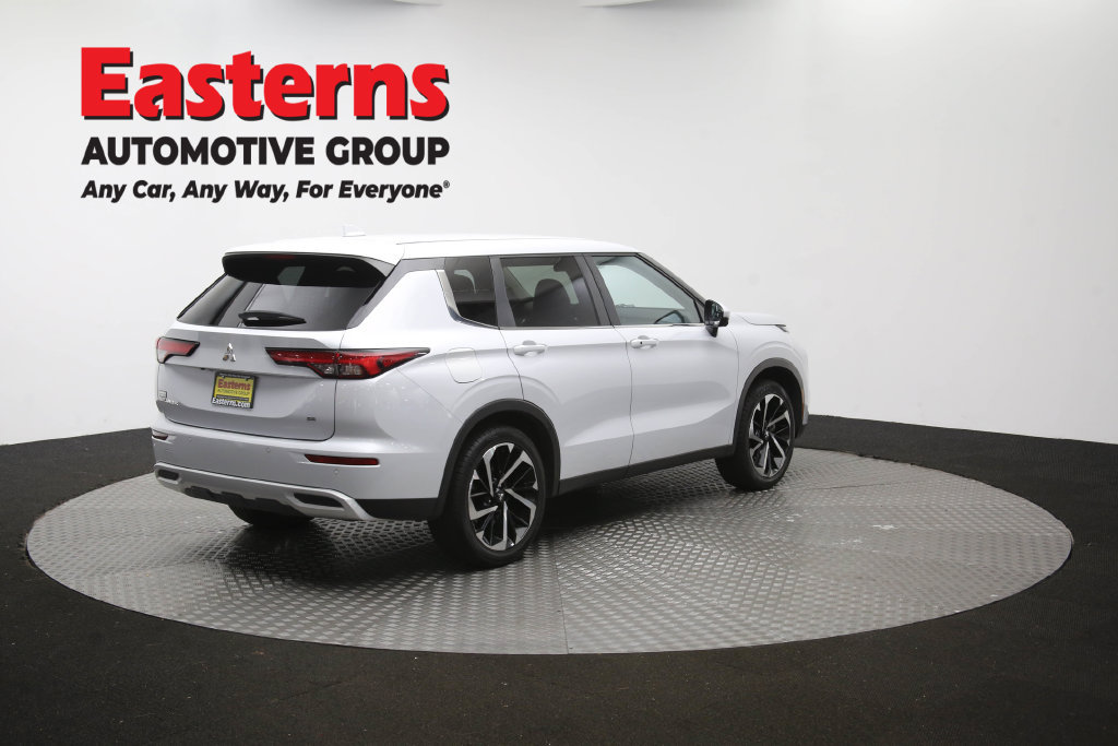 Used 2024 Mitsubishi Outlander SE FWD image 44